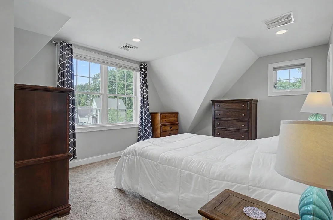 Photo of 20 Beaumont