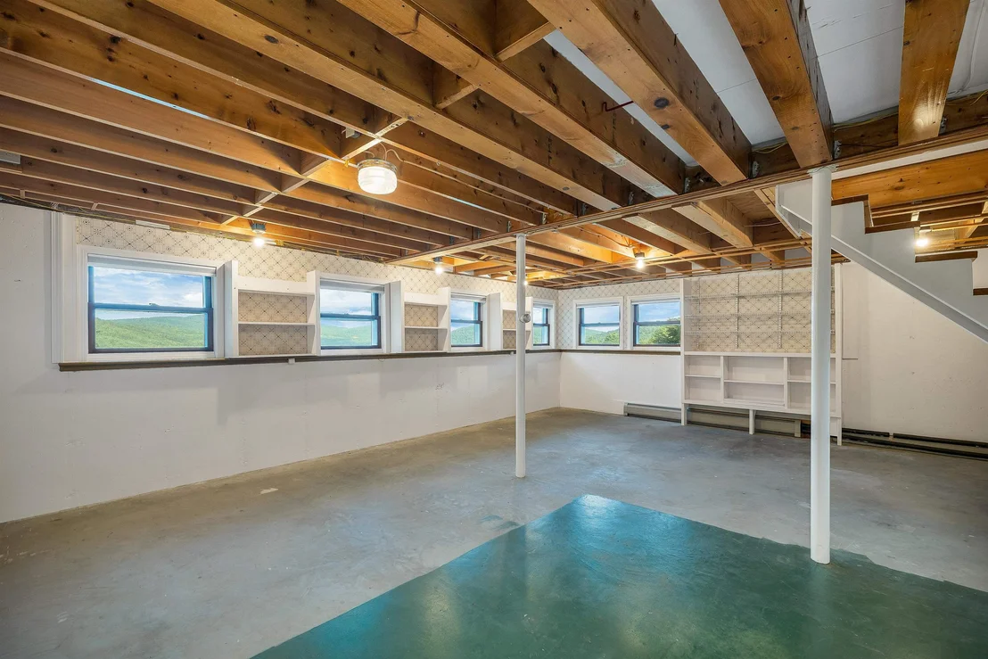 Photo of 952 Plains