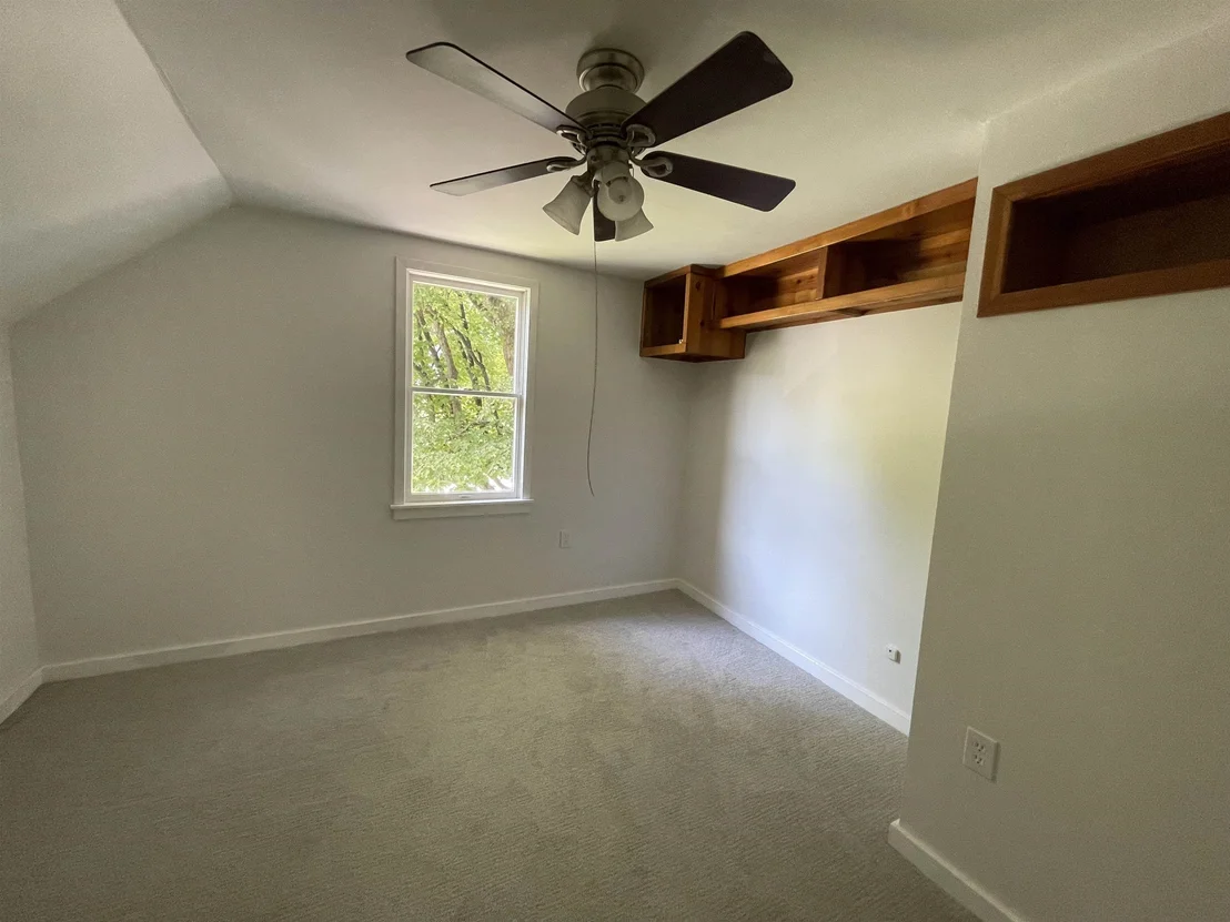 Photo of 32 Pleasant