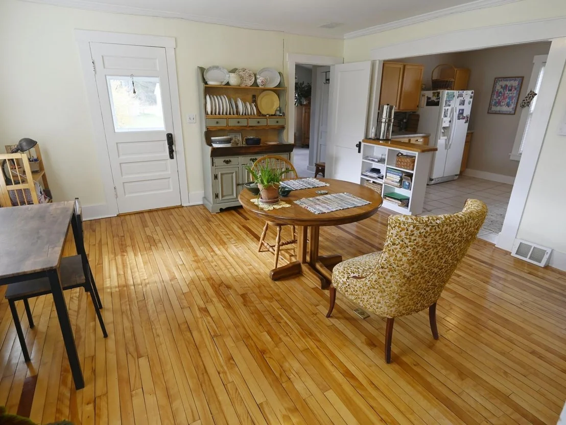 Photo of 4614 Brook
