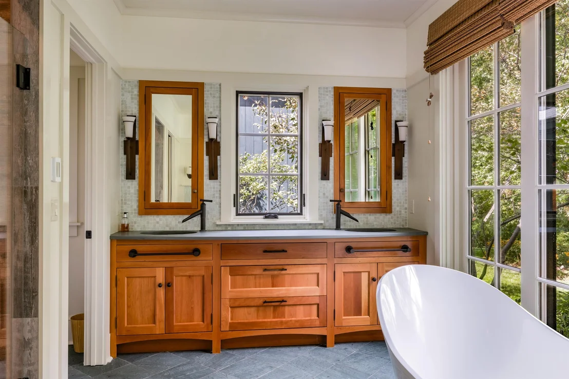 Photo of 422 Shagbark
