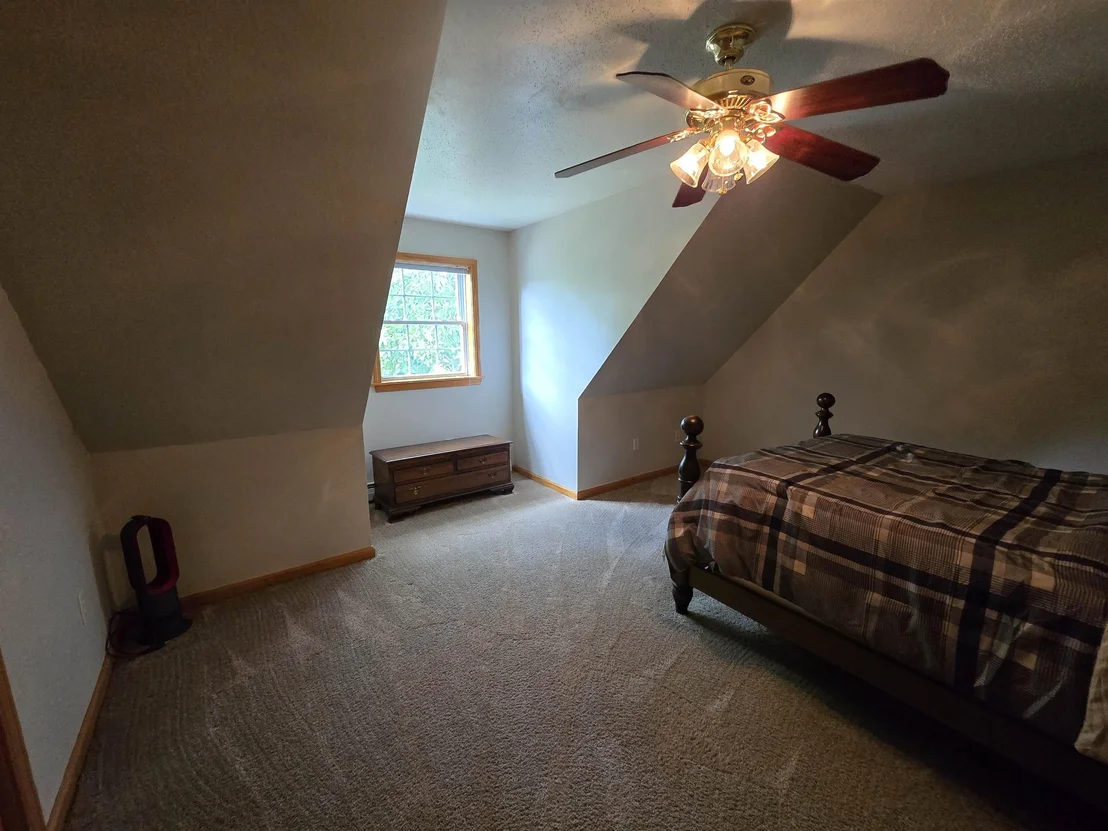 Photo of 892 Burton Hill