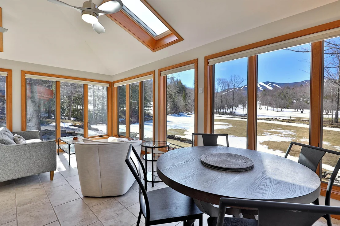 Photo of 426 Roaring Brook