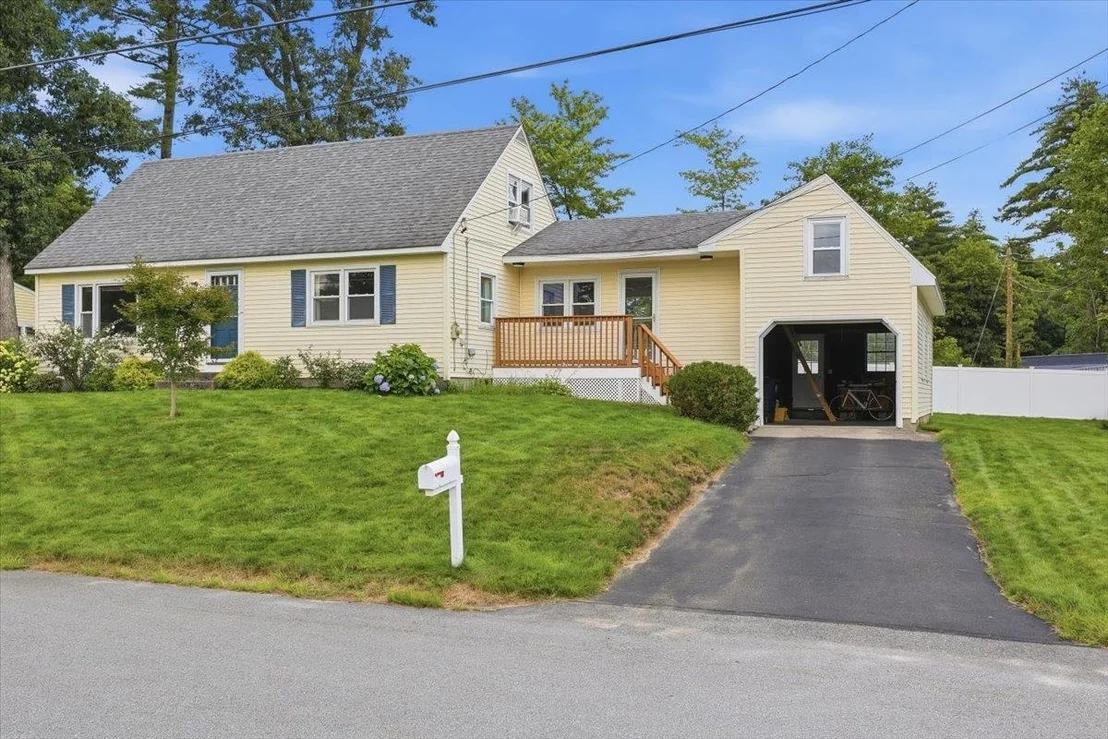 Photo of 7 Hideaway
