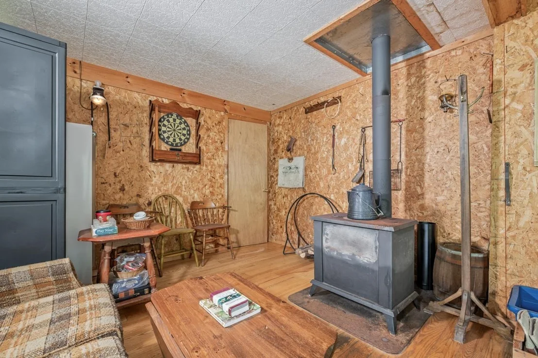 Photo of 243 Thompson