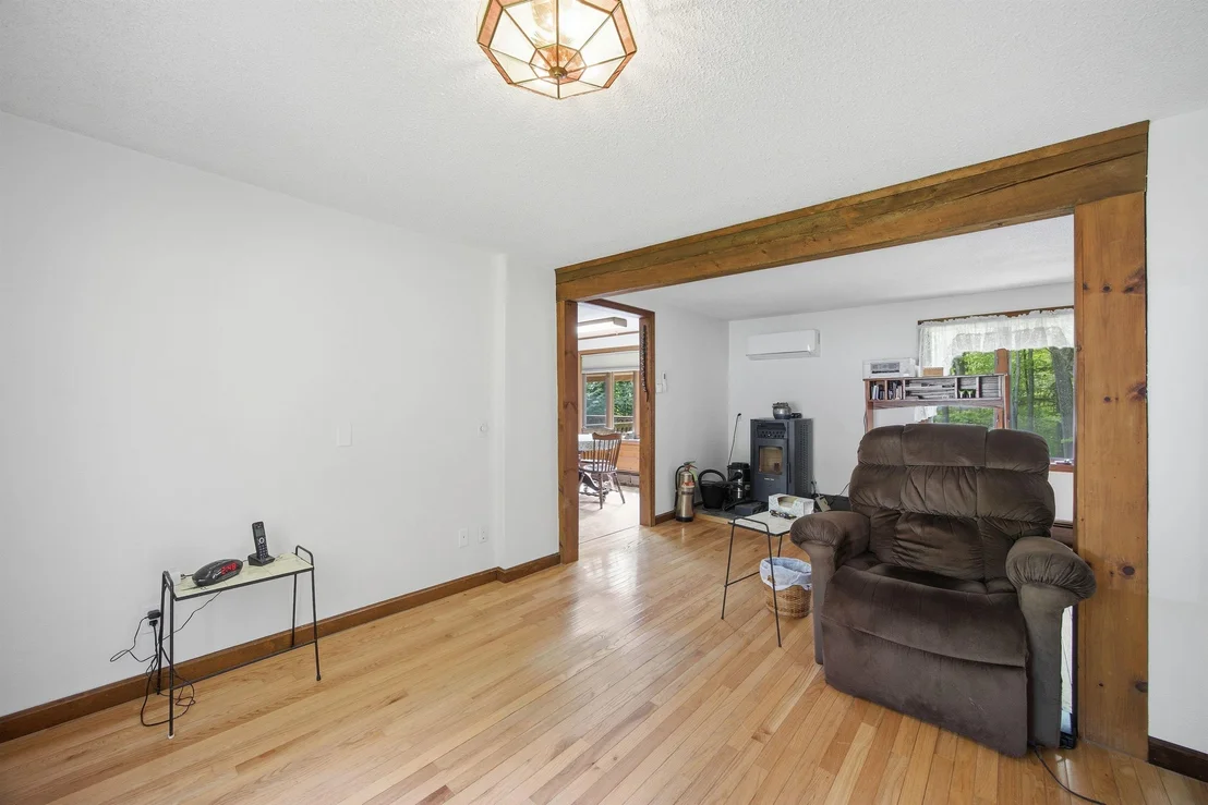 Photo of 397 Mount Prospect