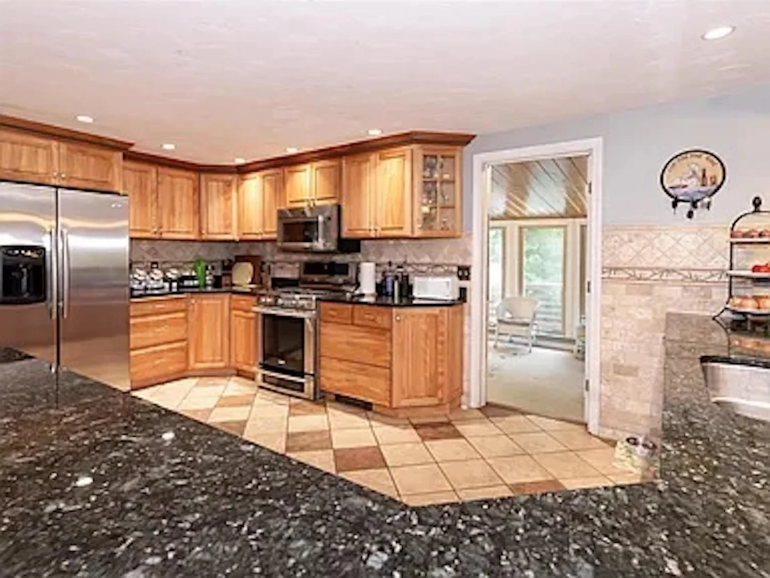 Photo of 25 Hickory