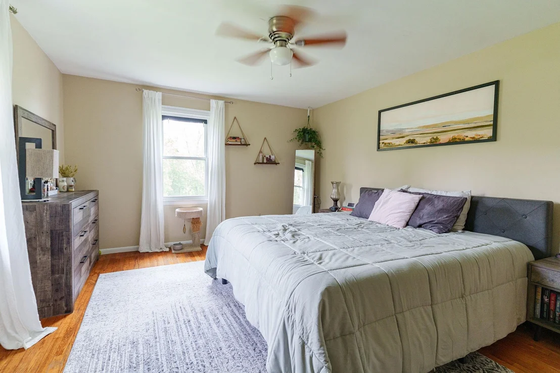 Photo of 2515 Mountain View