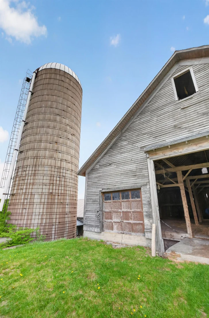 Photo of 2245 Burrington Hill
