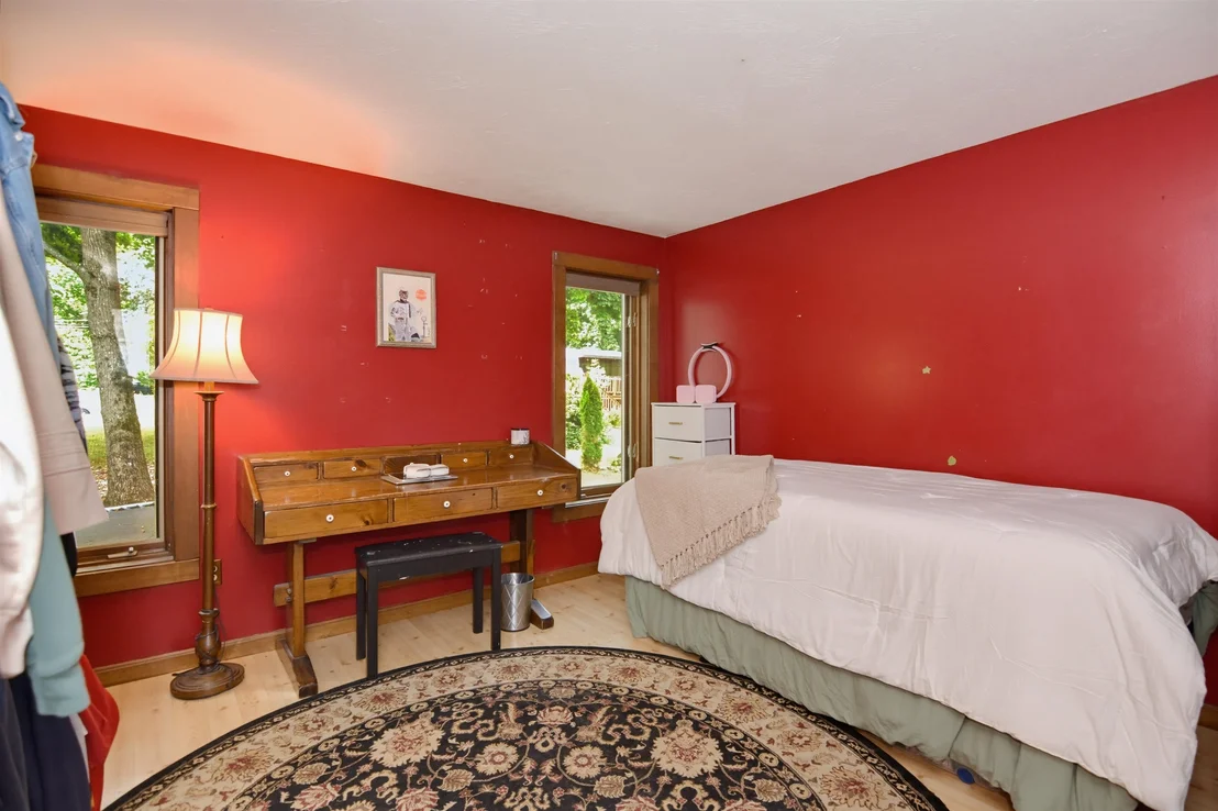 Photo of 33 Redfield