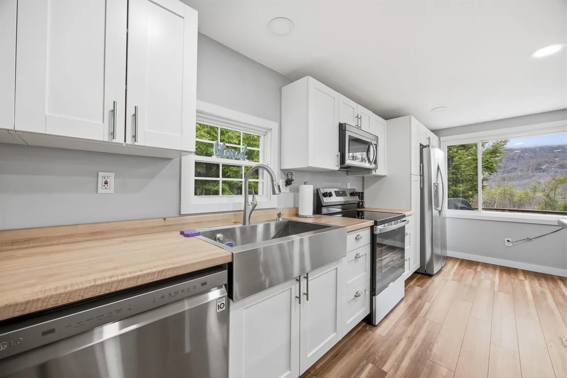 Photo of 144 Halls Brook