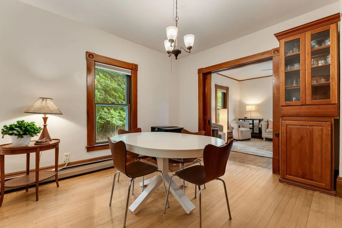 Photo of 208 Elm