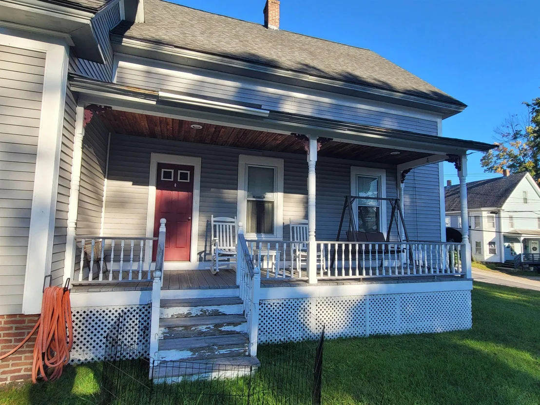 Photo of 622 Central