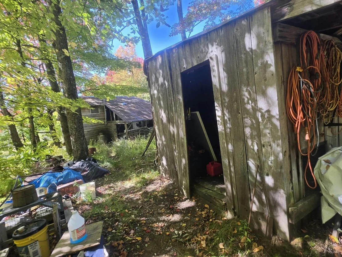 Photo of 689 Black Falls