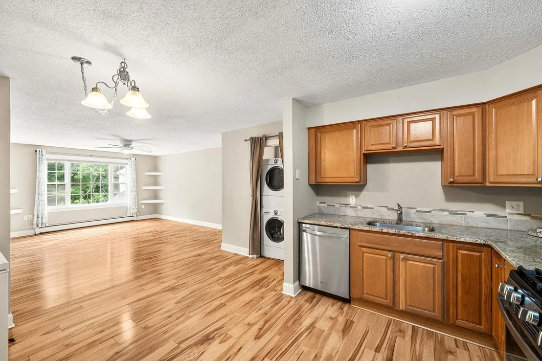 Photo of Unit J7 at 50 Brookside