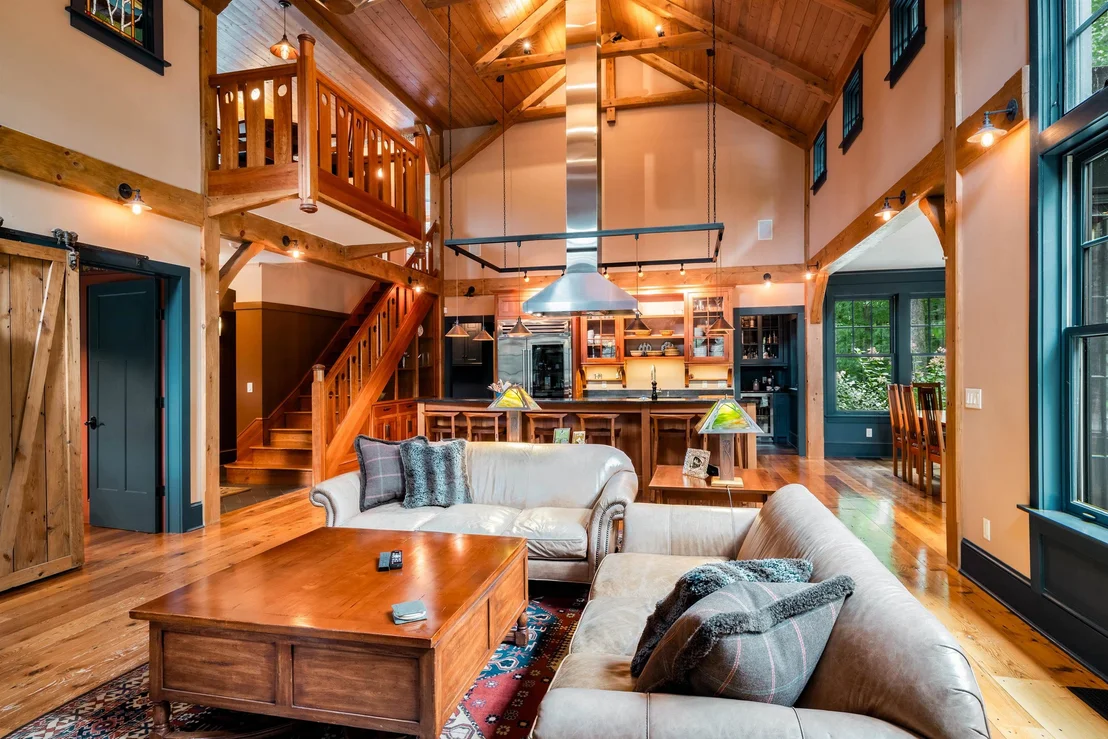 Photo of 422 Shagbark