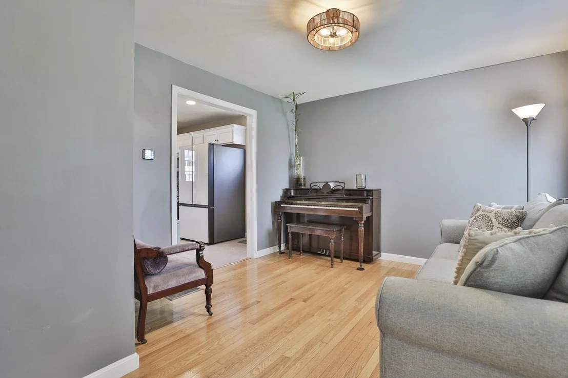 Photo of 5 Acton