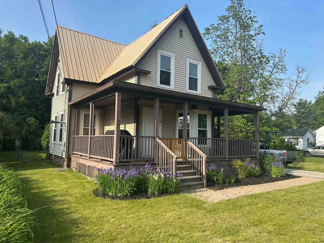 Photo of 8 Main