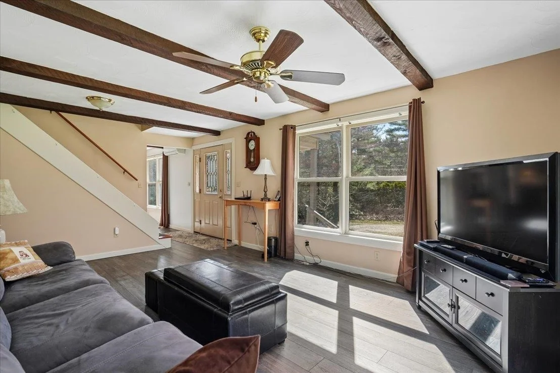 Photo of 326 Lockes Hill