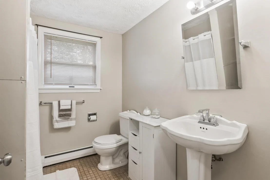 Photo of 35 Buttonwood