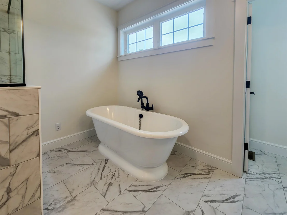 Photo of 9 Tilton