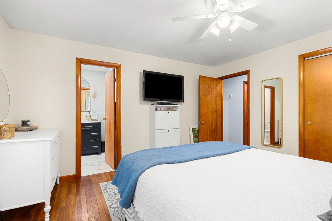 Photo of 13 Barnard Hill