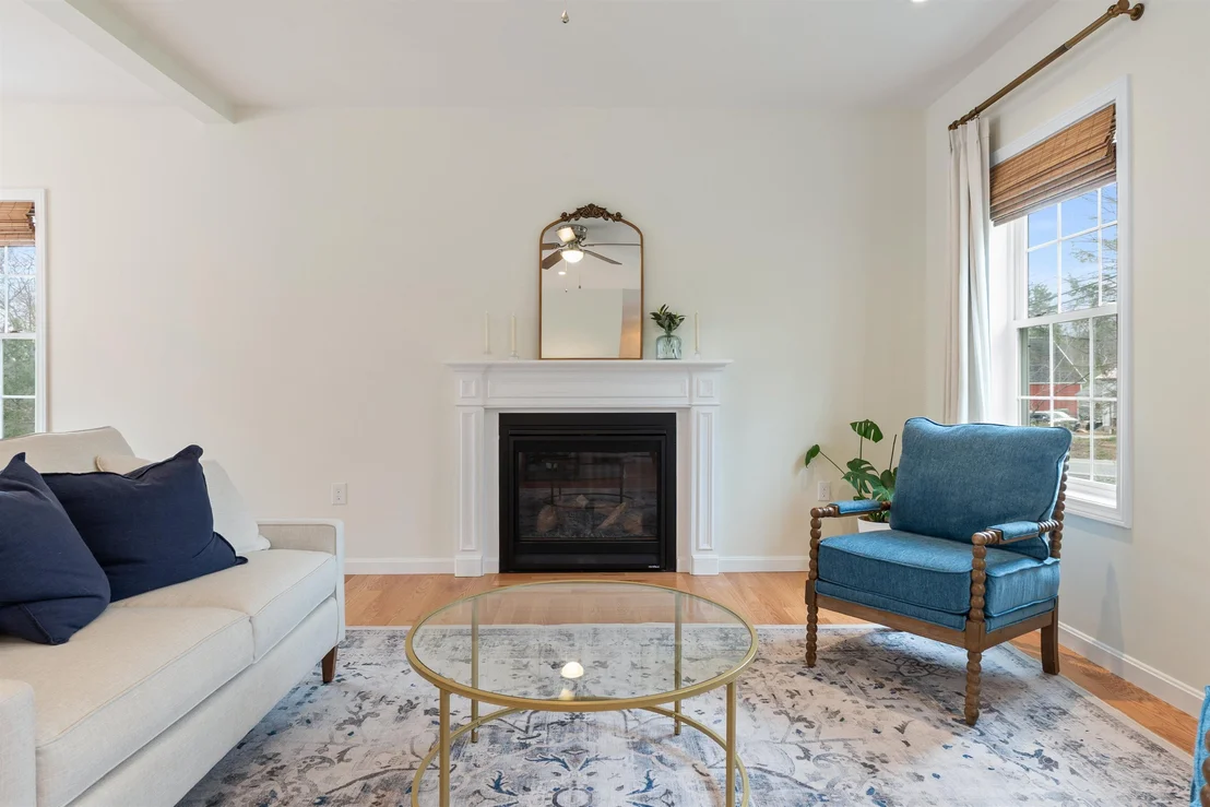 Photo of 303 Derry