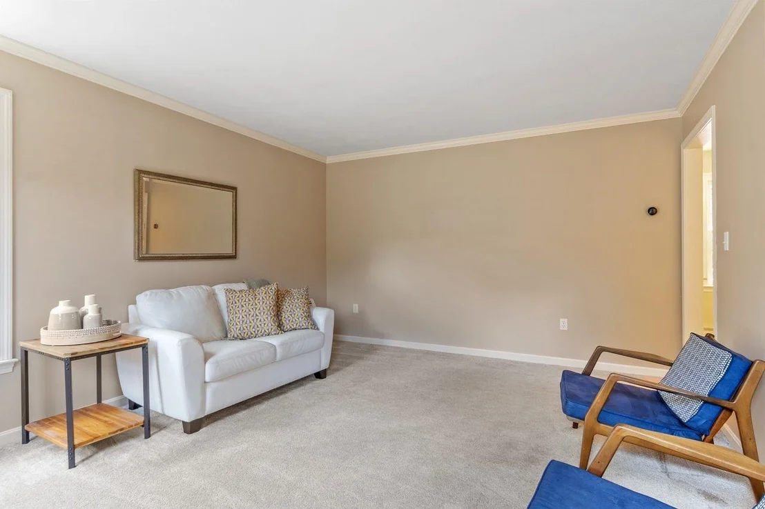 Photo of 25 Alexander