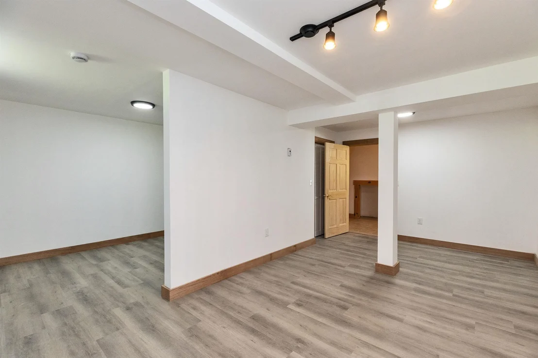 Photo of 75 Walpole Valley