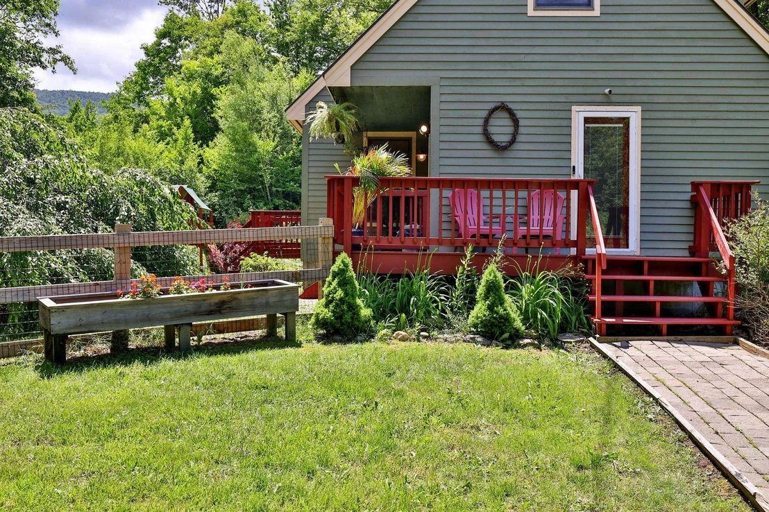 Photo of 38 Stony Brook