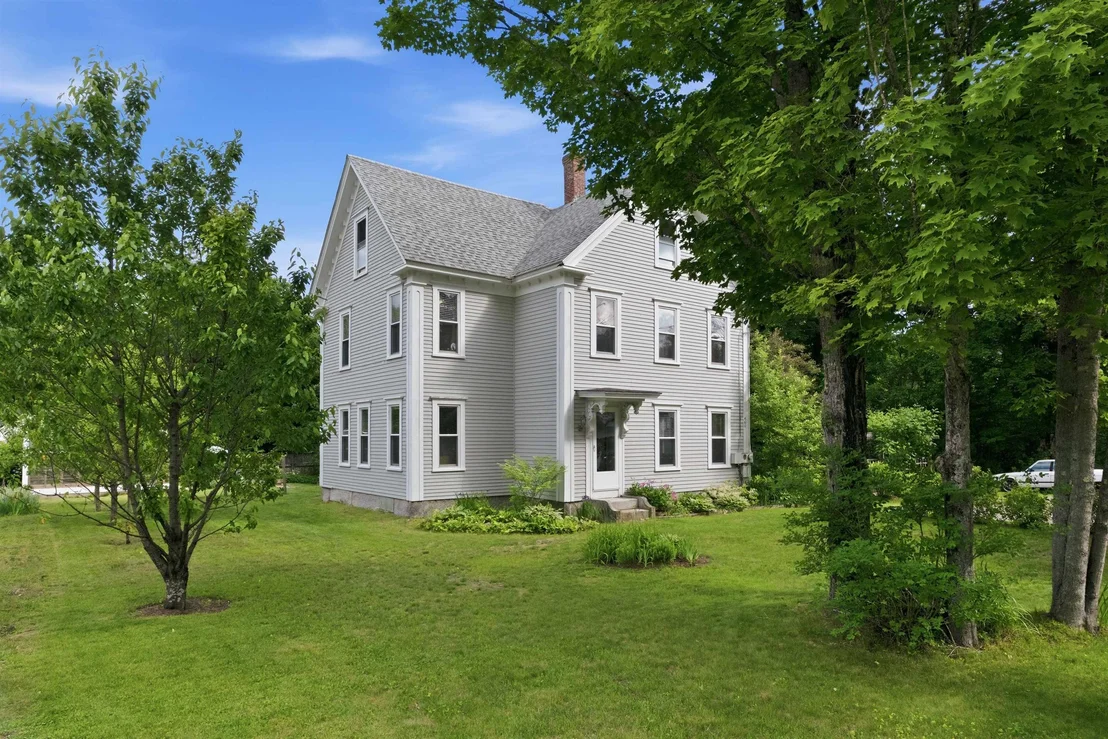Photo of 460 Main