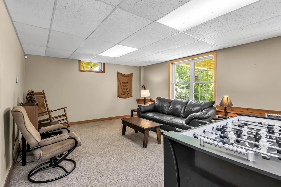 Photo of 11 Nutfield