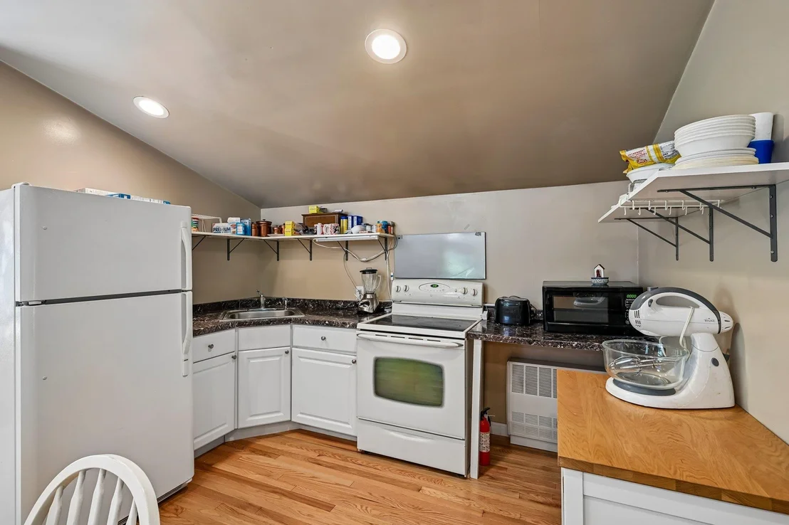 Photo of 76 Holts Point
