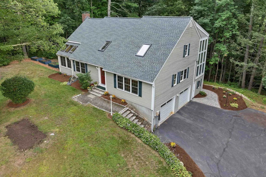 Photo of 38 Sharon