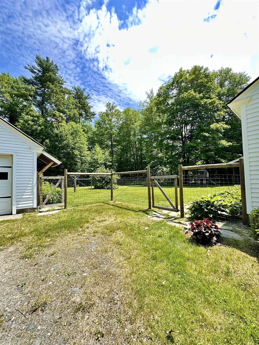 Photo of 720 Pine Banks