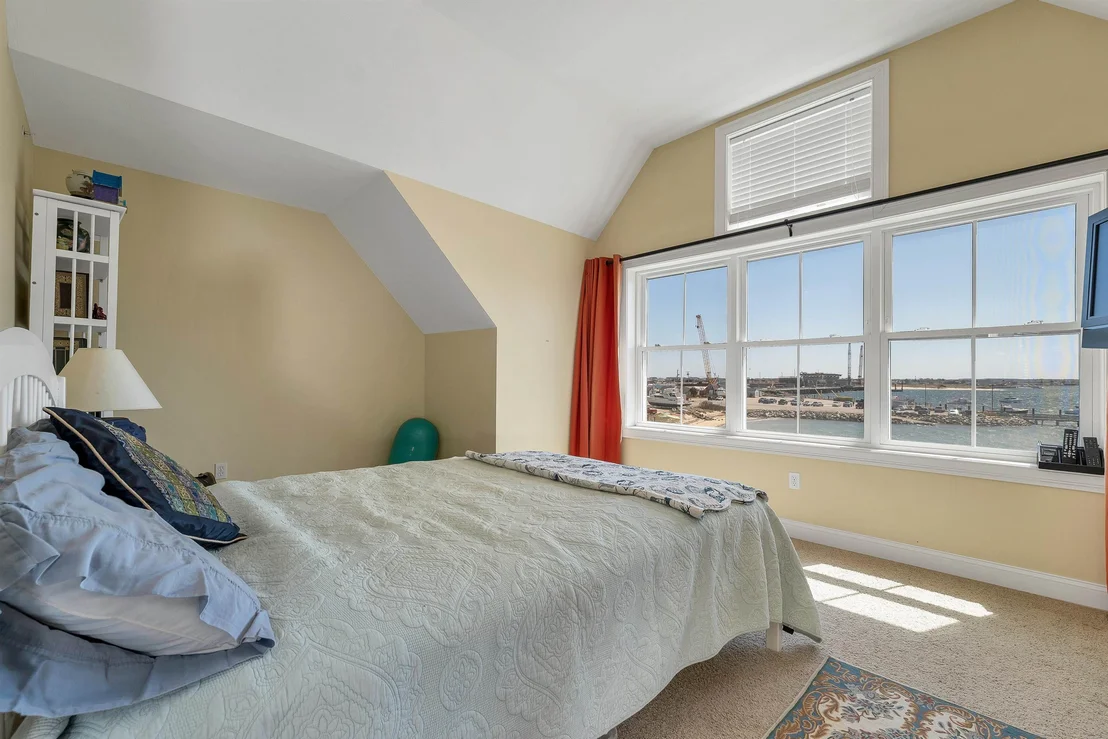Photo of Unit 9 at 24 Harbor