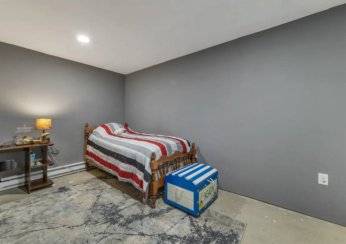Photo of 8 Riverside