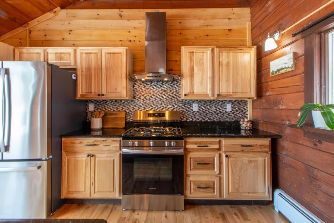 Photo of 2431 Roaring Brook