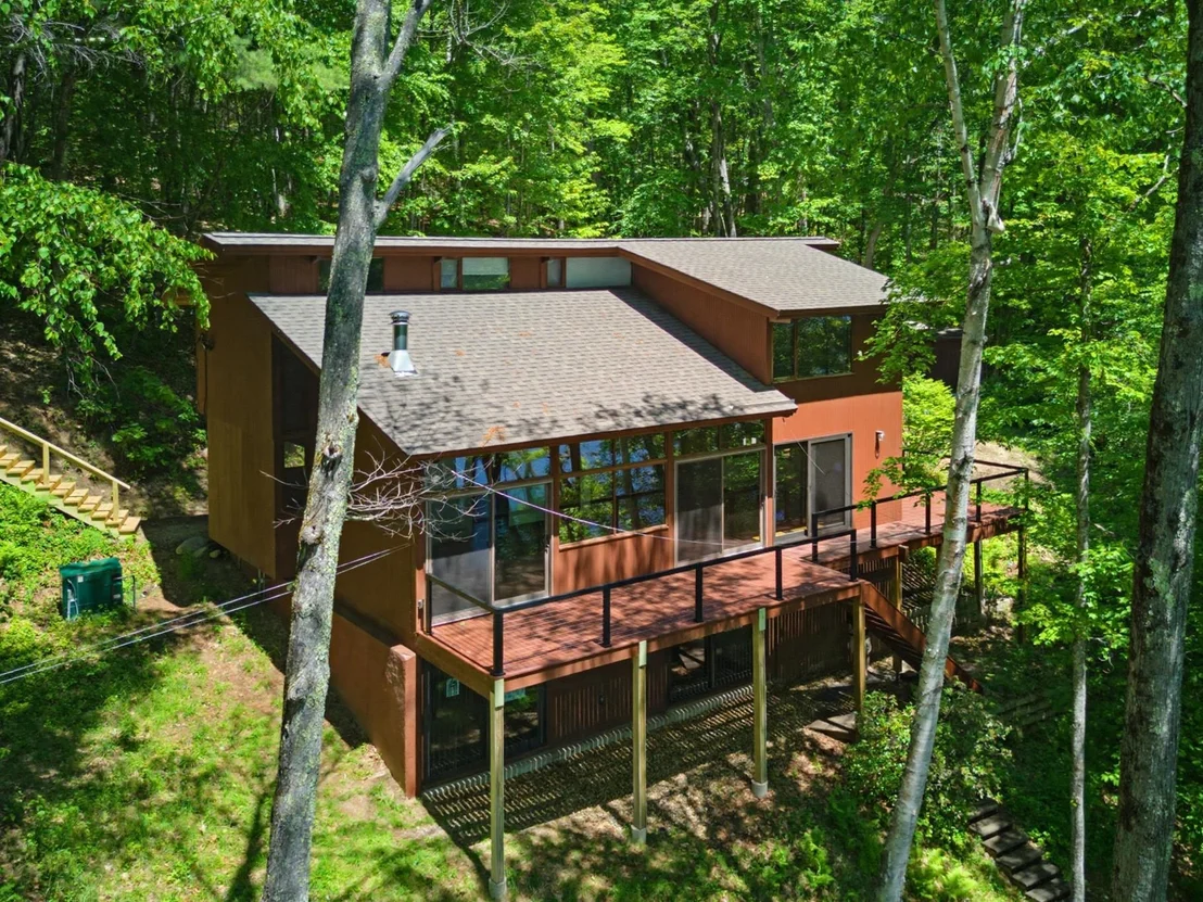Photo of 18 Treehouse