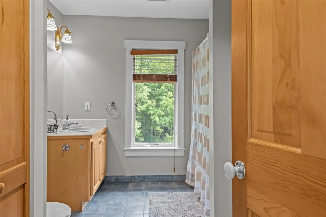 Photo of 340 Worcester Ridge
