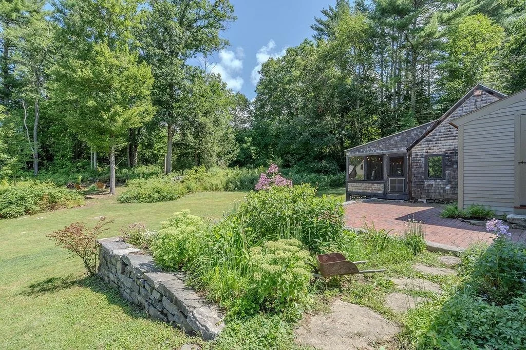 Photo of 129 Webster Mills