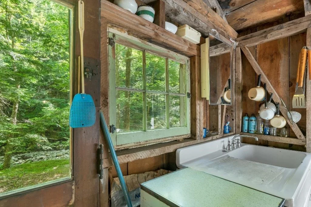 Photo of 32 Johnson Brook