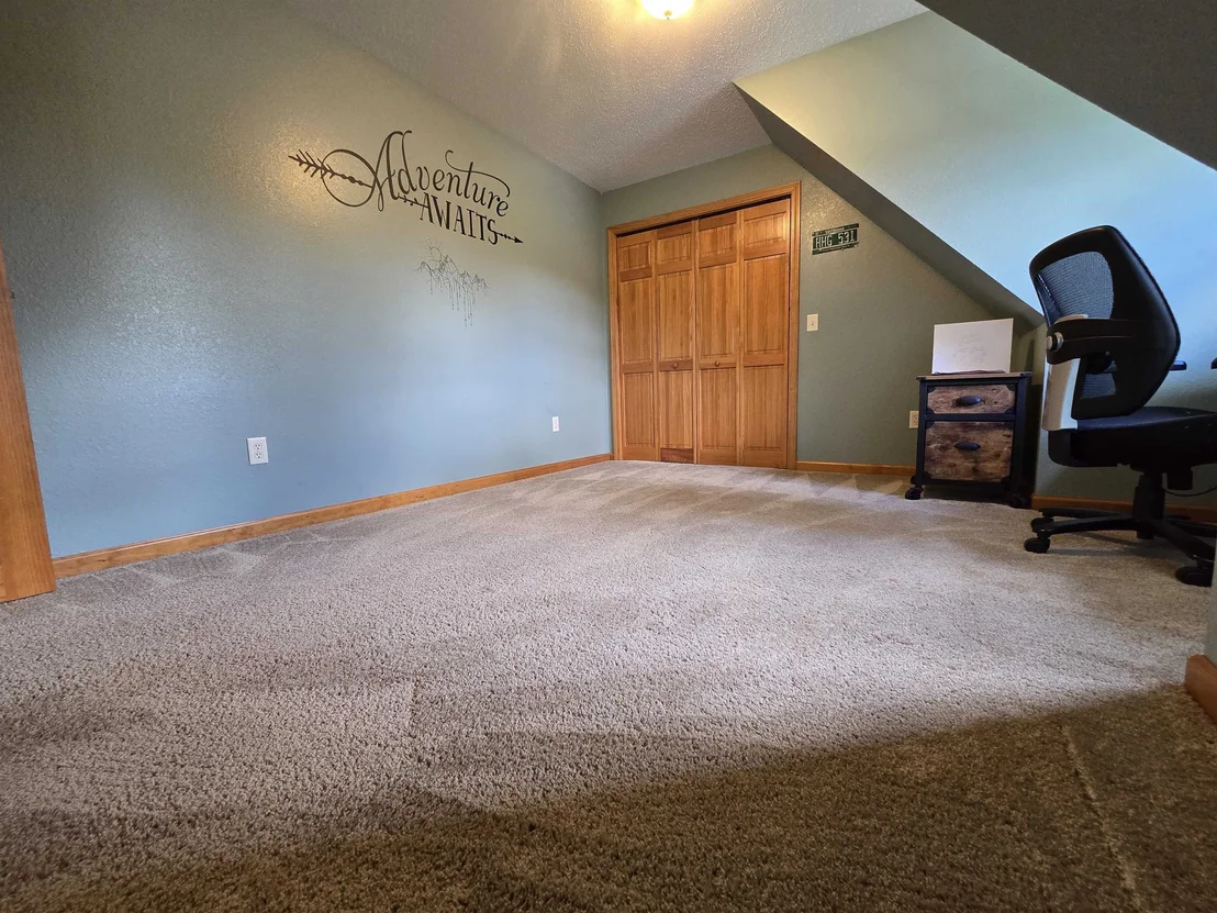 Photo of 892 Burton Hill