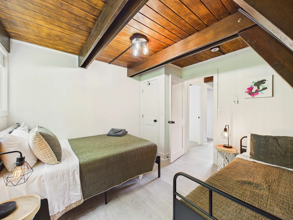 Photo of 165 Silver Spring Hill