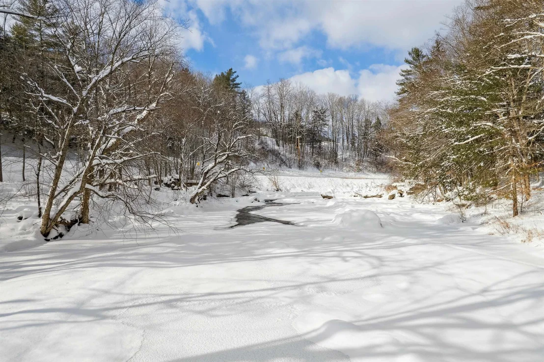 Photo of 616 Vermont Route 110