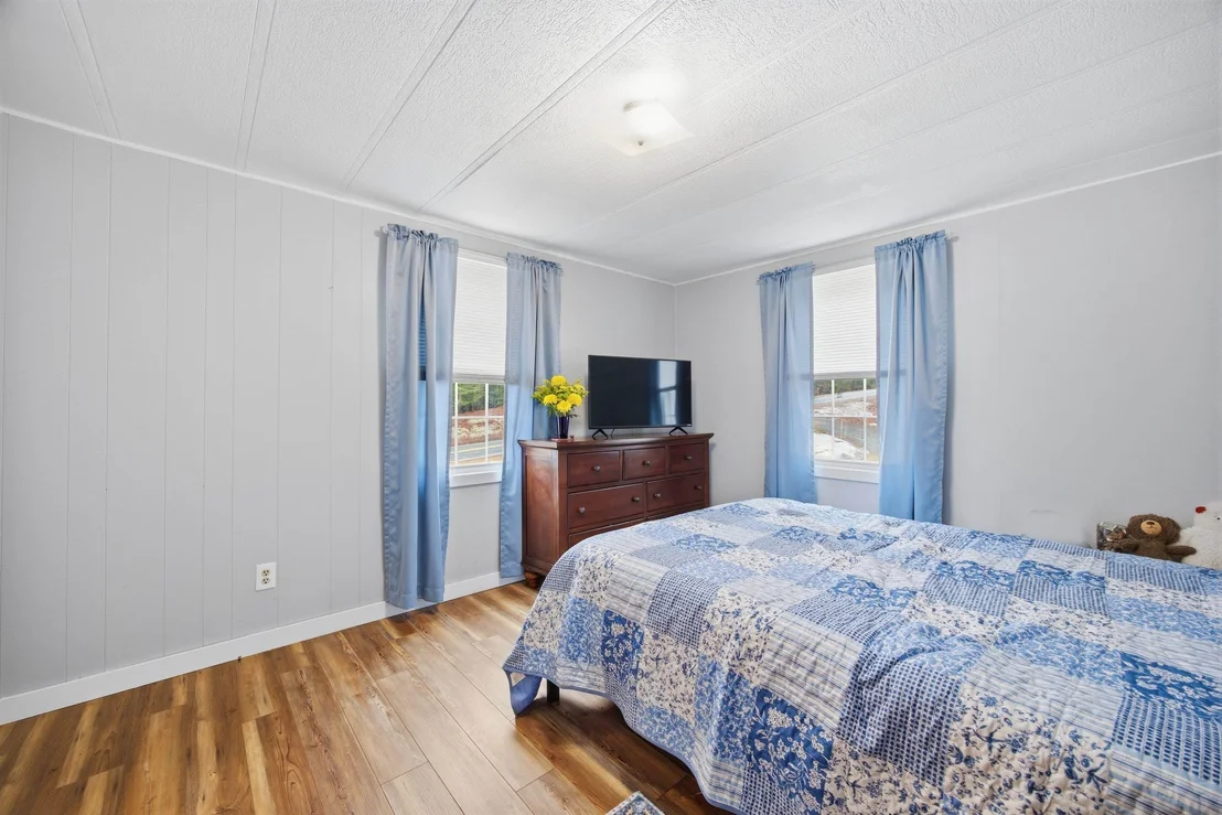 Photo of 144 Halls Brook