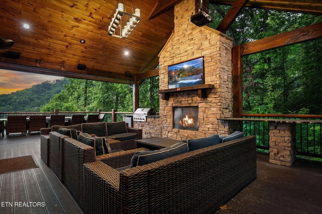 Photo of 2778 Overholt Tr