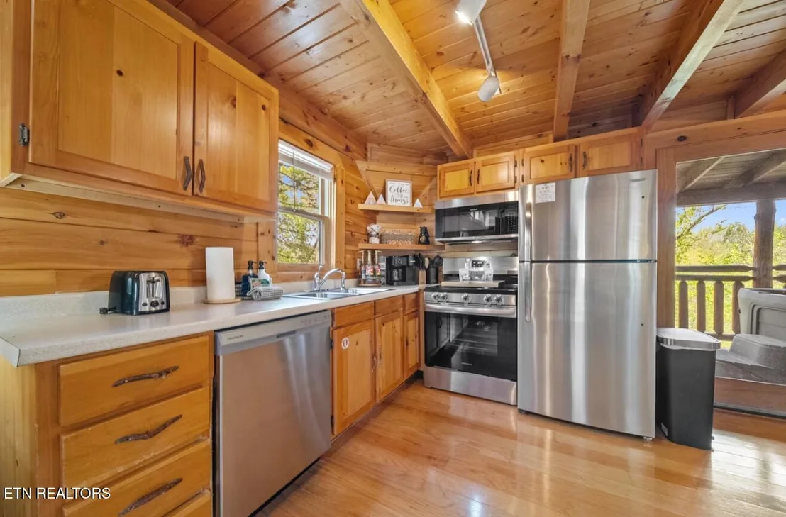 Photo of 2864 Pine Haven Drive