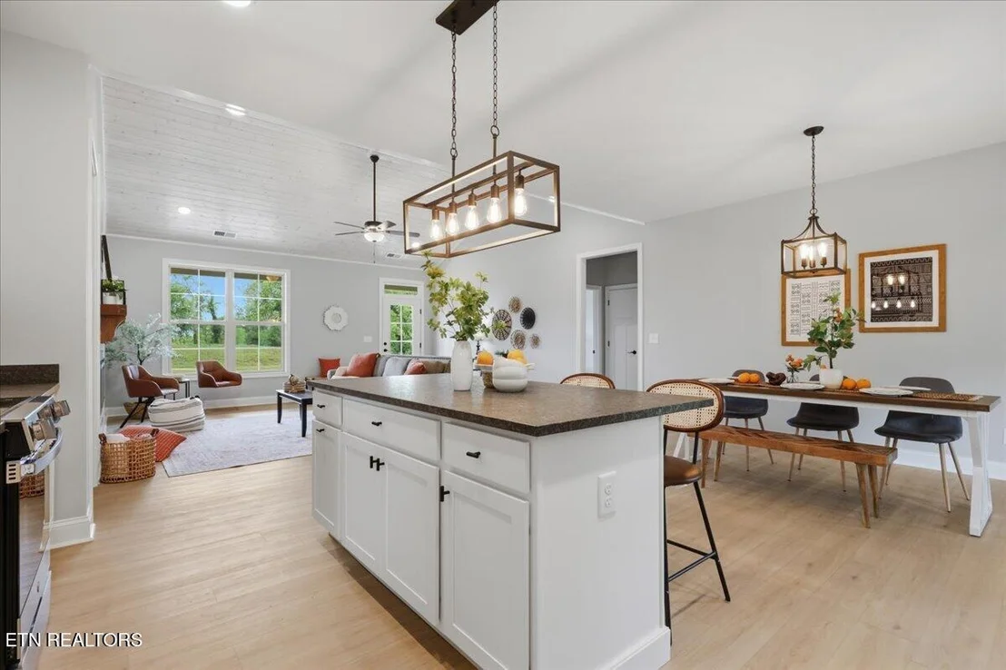 Photo of 826 Sophie Drive