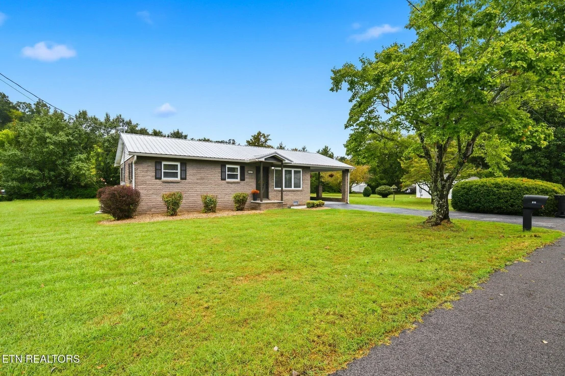 Photo of 912 Bud Lane